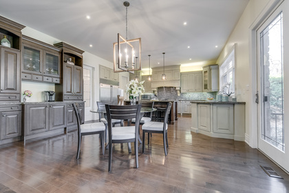 Breakfast Area - 5041 Lakeshore Rd, Burlington - Elite3 & Team at 5041 Lakeshore Road, Appleby, Burlington Breakfast Area - 5041 Lakeshore Rd, Burlington - Elite3 & Team at 5041 Lakeshore Road, Appleby, Burlington