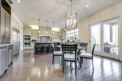 Breakfast Area - 5041 Lakeshore Rd, Burlington - Elite3 & Team at 5041 Lakeshore Road, Appleby, Burlington Breakfast Area - 5041 Lakeshore Rd, Burlington - Elite3 & Team at 5041 Lakeshore Road, Appleby, Burlington