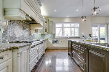 Kitchen - 5041 Lakeshore Rd, Burlington - Elite3 & Team at 5041 Lakeshore Road, Appleby, Burlington Kitchen - 5041 Lakeshore Rd, Burlington - Elite3 & Team at 5041 Lakeshore Road, Appleby, Burlington