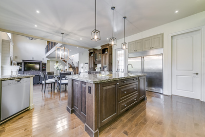 Kitchen - 5041 Lakeshore Rd, Burlington - Elite3 & Team at 5041 Lakeshore Road, Appleby, Burlington Kitchen - 5041 Lakeshore Rd, Burlington - Elite3 & Team at 5041 Lakeshore Road, Appleby, Burlington