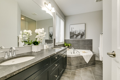 Master Ensuite - 3172 Preserve Dr, Oakville - Elite3 & Team at 3172 Preserve Drive, Rural Oakville, Oakville