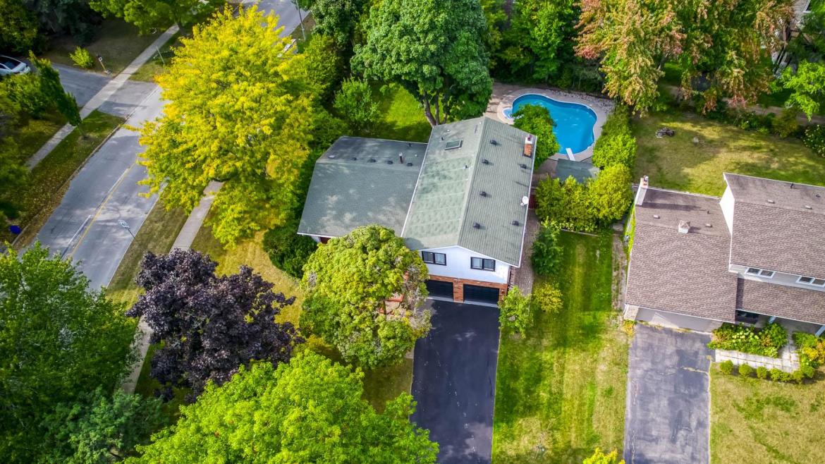 2201 All Saints Crescent, Eastlake, Oakville 