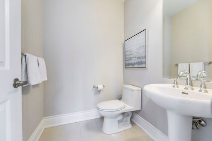Powder Room - 287 River Oaks Blvd. E., Oakville - Elite3 & Team at 287 River Oaks Boulevard, River Oaks, Oakville Powder Room - 287 River Oaks Blvd. E., Oakville - Elite3 & Team at 287 River Oaks Boulevard, River Oaks, Oakville
