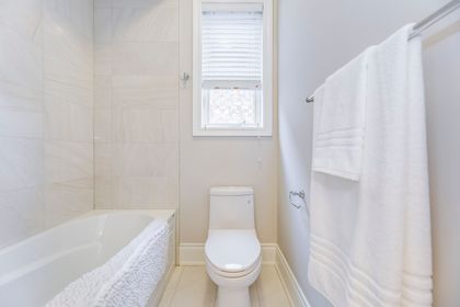 Shared Semi-Ensuite - 287 River Oaks Blvd. E., Oakville - Elite3 & Team at 287 River Oaks Boulevard, River Oaks, Oakville Shared Semi-Ensuite - 287 River Oaks Blvd. E., Oakville - Elite3 & Team at 287 River Oaks Boulevard, River Oaks, Oakville