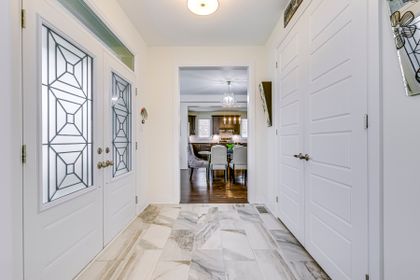 Foyer - 744 Kennedy Cir. W.., Milton - Elite3 & Team at 744 Kennedy Cir., Cobban, Milton Foyer - 744 Kennedy Cir. W.., Milton - Elite3 & Team at 744 Kennedy Cir., Cobban, Milton