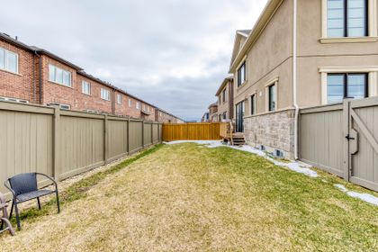 Backyard - 744 Kennedy Cir. W.., Milton - Elite3 & Team at 744 Kennedy Cir., Cobban, Milton Backyard - 744 Kennedy Cir. W.., Milton - Elite3 & Team at 744 Kennedy Cir., Cobban, Milton