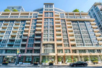 Exterior - 1109 - 270 Wellington St. W., Toronto - Elite3 & Team at 1109 - 270 Wellington Street, Waterfront Communities C1, Toronto Exterior - 1109 - 270 Wellington St. W., Toronto - Elite3 & Team at 1109 - 270 Wellington Street, Waterfront Communities C1, Toronto