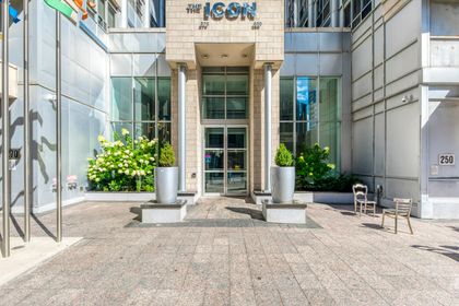 Exterior - 1109 - 270 Wellington St. W., Toronto - Elite3 & Team at 1109 - 270 Wellington Street, Waterfront Communities C1, Toronto Exterior - 1109 - 270 Wellington St. W., Toronto - Elite3 & Team at 1109 - 270 Wellington Street, Waterfront Communities C1, Toronto