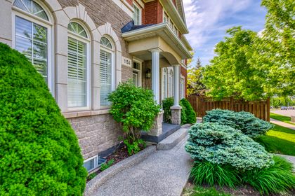 Exterior - 1154 Kestell Blvd., Oakville - Elite3 & Team at 1154 Kestell Boulevard, Iroquois Ridge North, Oakville