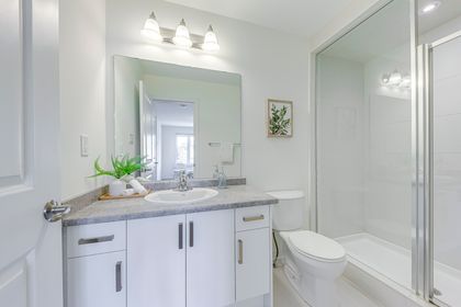 Primary Bedroom Ensuite - 56-305 Garner Rd.W., Ancaster - Elite3 & Team at 56 - 305 Garner Road W., Ancaster, Hamilton