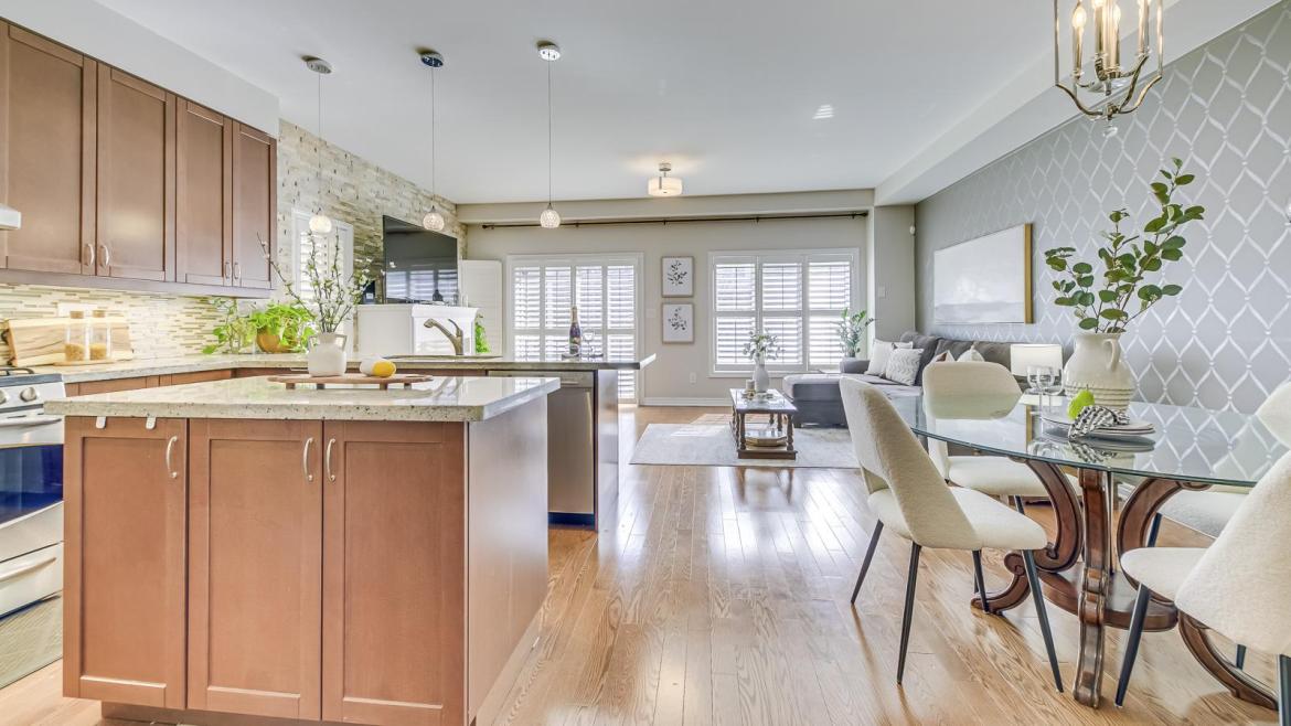 2374 Wasaga Drive, Iroquois Ridge North, Oakville 