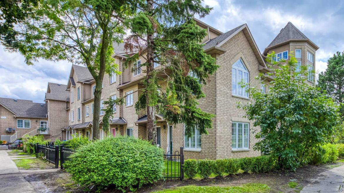 8 - 10 Cox Boulevard, Unionville, Markham 