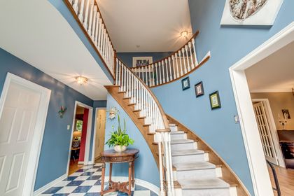 Stairs to 2nd Level - 566 Blenheim Cres., Oakville - Elite3 & Team at 566 Blenheim Crescent, Eastlake, Oakville