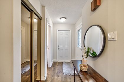 Foyer - 4274 Gayling Gardens, Mississauga - Elite3 & Team at 4274 Gayling Gdns, Erin Mills, Mississauga