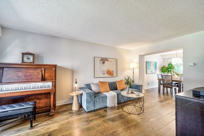 Living Room - 4274 Gayling Gardens, Mississauga - Elite3 & Team at 4274 Gayling Gdns, Erin Mills, Mississauga