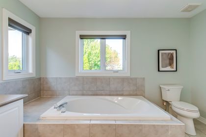 Primary Bedroom Ensuite - 1227 Grace Dr., Oakville - Elite3 & Team at 1227 Grace Drive, Iroquois Ridge North, Oakville