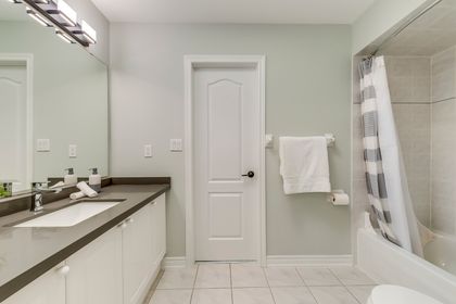 4pc Semi-Ensuite - 1227 Grace Dr., Oakville - Elite3 & Team at 1227 Grace Drive, Iroquois Ridge North, Oakville