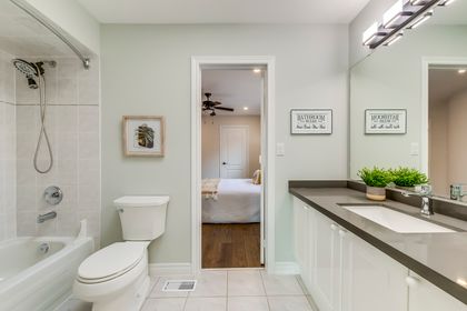 4pc Semi-Ensuite - 1227 Grace Dr., Oakville - Elite3 & Team at 1227 Grace Drive, Iroquois Ridge North, Oakville