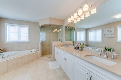 Primary Bedroom Ensuite - 2395 Thruxton Dr., Oakville at 2395 Thruxton Drive, Iroquois Ridge North, Oakville