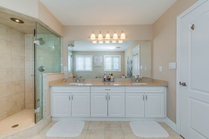 Primary Bedroom Ensuite - 2395 Thruxton Dr., Oakville at 2395 Thruxton Drive, Iroquois Ridge North, Oakville