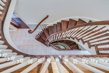 Stairs to 2nd Level - 2303 Hilltop Lane, Oakville - Elite3 & Team at 2303 Hilltop Lane, West Oak Trails, Oakville