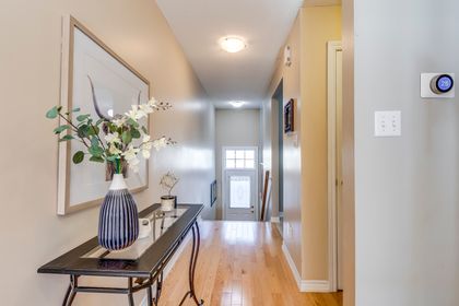 Entry - 22 - 840 Dundas St.W., Mississauga - Elite3 & Team at 22 - 840 W. Dundas Street, Erindale, Mississauga