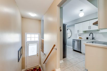 Main Level - 22 - 840 Dundas St.W., Mississauga - Elite3 & Team at 22 - 840 W. Dundas Street, Erindale, Mississauga