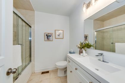 Main Bath - 4152 Galileo Common, Burlington at 4152 Galileo Common, Shoreacres, Burlington