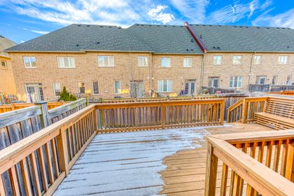 Deck & Yard – 3078 Janice Dr., Oakville - Elite3 & Team at 3078 Janice Drive, Rural Oakville, Oakville