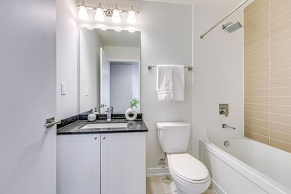 Main Bath - 3310 - 4011 Brickstone Mews, Mississauga at 3310 - 4011 Brickstone Mews, City Centre, Mississauga