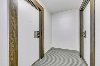 Suite Entry - 3310 - 4011 Brickstone Mews, Mississauga at 3310 - 4011 Brickstone Mews, City Centre, Mississauga
