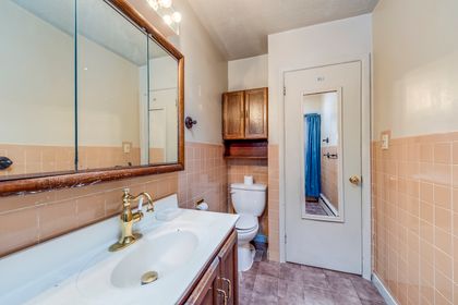 4pc Bath - 9416 5 Side Rd., Milton at 9416 5 Side Road, Esquesing, Milton