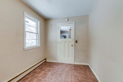 Laundry/Mud Room - 9416 5 Side Rd., Milton at 9416 5 Side Road, Esquesing, Milton