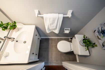 Powder Room - 70 Glenashton Dr., Oakville - Elite3 & Team at 70 Glenashton Drive, River Oaks, Oakville