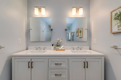 Primary Bedroom Ensuite - 70 Glenashton Dr., Oakville - Elite3 & Team at 70 Glenashton Drive, River Oaks, Oakville