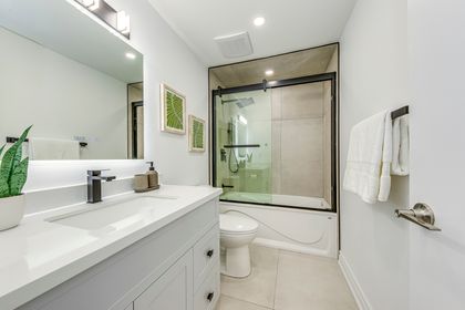 Main Bath - 45 Hepworth Dr., Etobicoke at 45 Hepworth Drive, Willowridge-Martingrove-Richview, Toronto