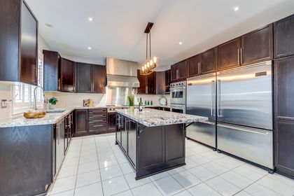Kitchen - 1385 Arrowhead Rd., Oakville at 1385 Arrowhead Road, 1009 - JC Joshua Creek, Oakville