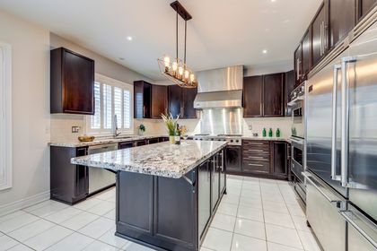 Kitchen - 1385 Arrowhead Rd., Oakville at 1385 Arrowhead Road, 1009 - JC Joshua Creek, Oakville