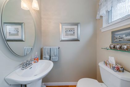 Powder Room - 201 Arichat Rd., Oakville at 201 Arichat Road, Eastlake, Oakville