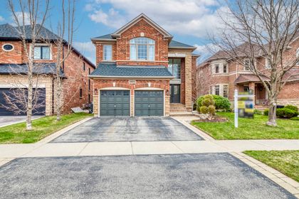 Exterior - 2405 Hertfordshire Way., Oakville at 2405 Hertfordshire Way, 1009 - JC Joshua Creek, Oakville