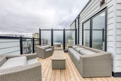 Rooftop Terrace - 6 - 2255 McNab Lane, Mississauga at 6 - 2255 Mcnab Lane, Clarkson, Mississauga