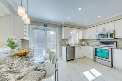 Kitchen - 2580 Andover Rd., Oakville at 2580 Andover Road, 1015 - RO River Oaks, Oakville