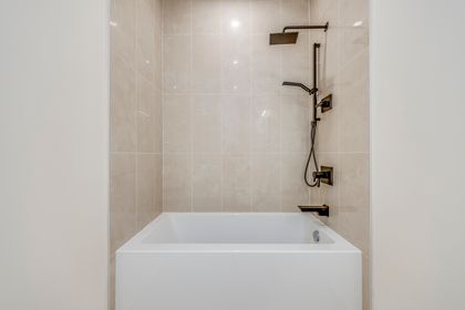 2nd Bedroom Ensuite - 815 - 509 Dundas St.W., Oakville at 815 - 509 Dundas Street W., 1008 - GO Glenorchy, Oakville