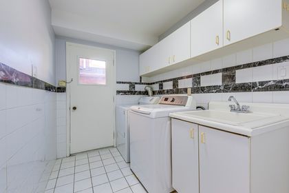 Laundry Room - 403 Glenashton Dr., Oakville at 403 Glenashton Drive, 1018 - WC Wedgewood Creek, Oakville