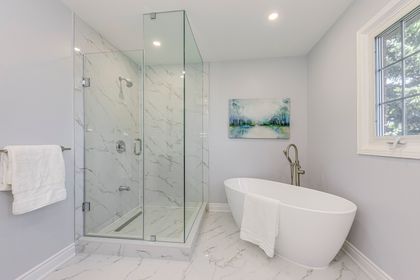 Primary Bedroom Ensuite - 403 Glenashton Dr., Oakville at 403 Glenashton Drive, 1018 - WC Wedgewood Creek, Oakville