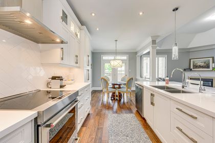 Kitchen - 1205 Kestell Blvd., Oakville at 1205 Kestell Boulevard, 1009 - JC Joshua Creek, Oakville