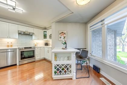 Kitchen - 3362 Fenwick Cres., Mississauga at 3362 Fenwick Crescent, Erin Mills, Mississauga