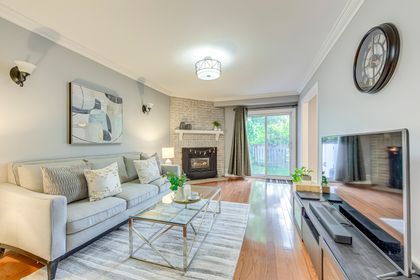 Family Room - 3362 Fenwick Cres., Mississauga at 3362 Fenwick Crescent, Erin Mills, Mississauga