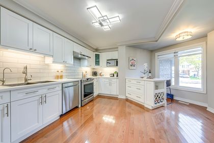 Kitchen - 3362 Fenwick Cres., Mississauga at 3362 Fenwick Crescent, Erin Mills, Mississauga