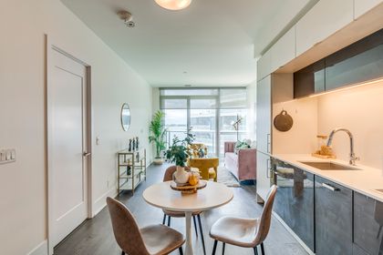 Kitchen & Dining Area  - 612 - 1 Edgewater Dr., Toronto - Elite3 & Team at 612 - 1 Edgewater Drive, Waterfront Communities C1, Toronto